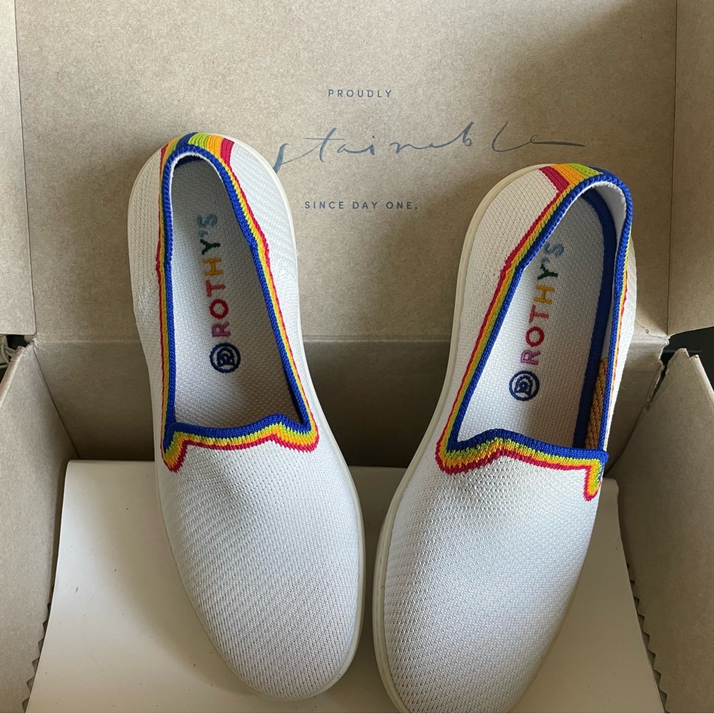 Gently worn like new Rothy’s white rainbow tennis shoes sz 9
